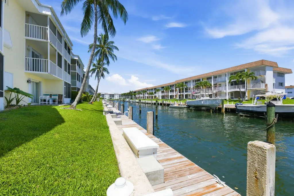 101 Doolen Court North Palm Beach FL 33408