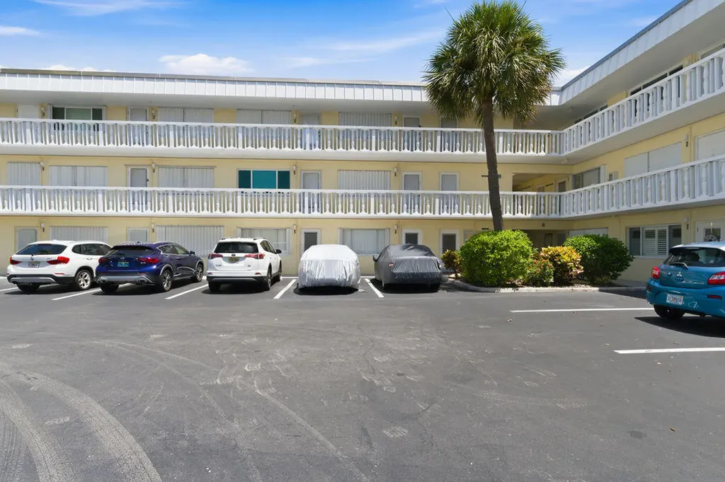 101 Doolen Court North Palm Beach FL 33408