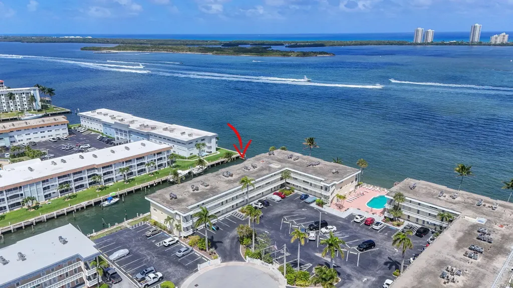 101 Doolen Court North Palm Beach FL 33408