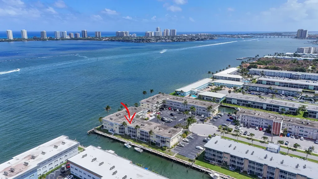 101 Doolen Court North Palm Beach FL 33408