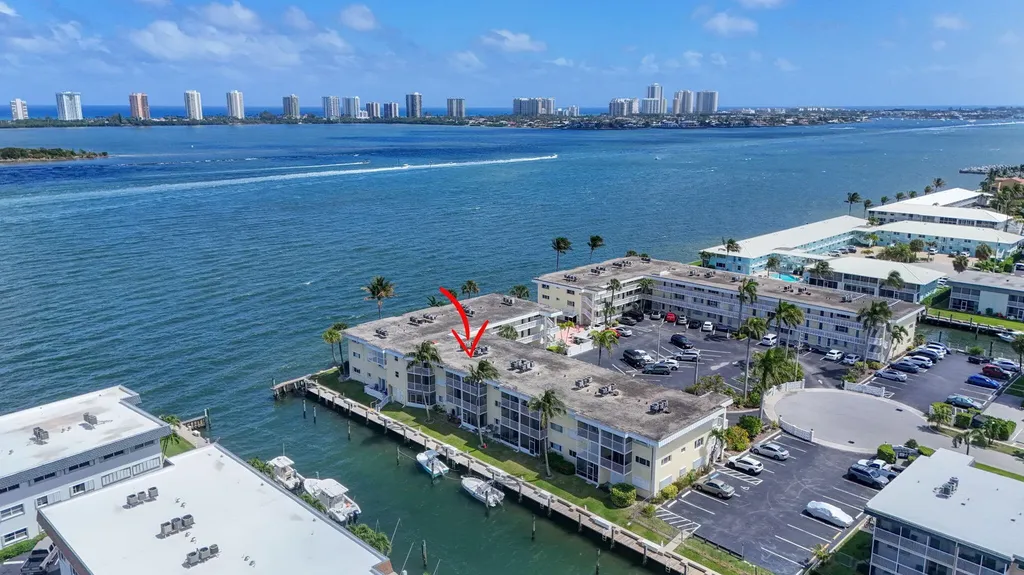 101 Doolen Court North Palm Beach FL 33408