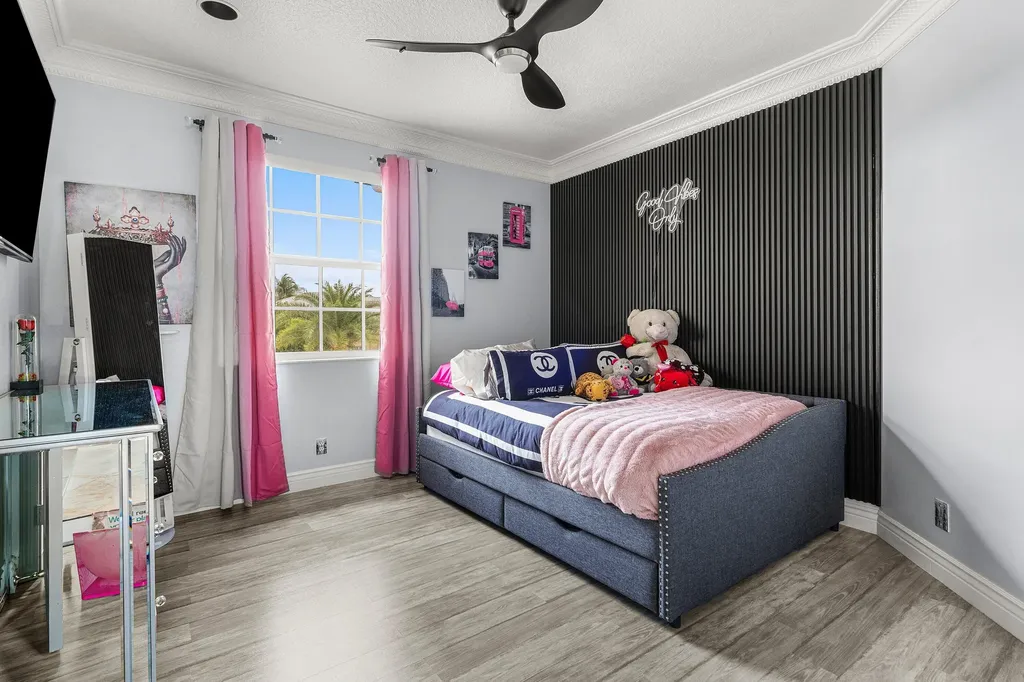 7256 Vía Abruzzi Wellington FL 33467