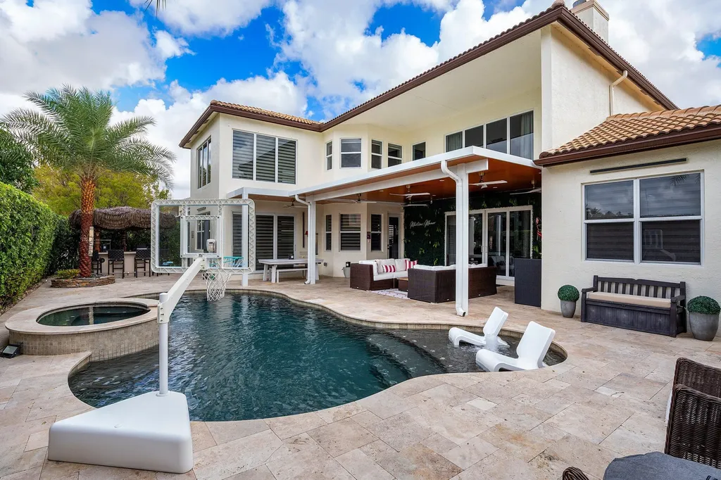 7256 Vía Abruzzi Wellington FL 33467