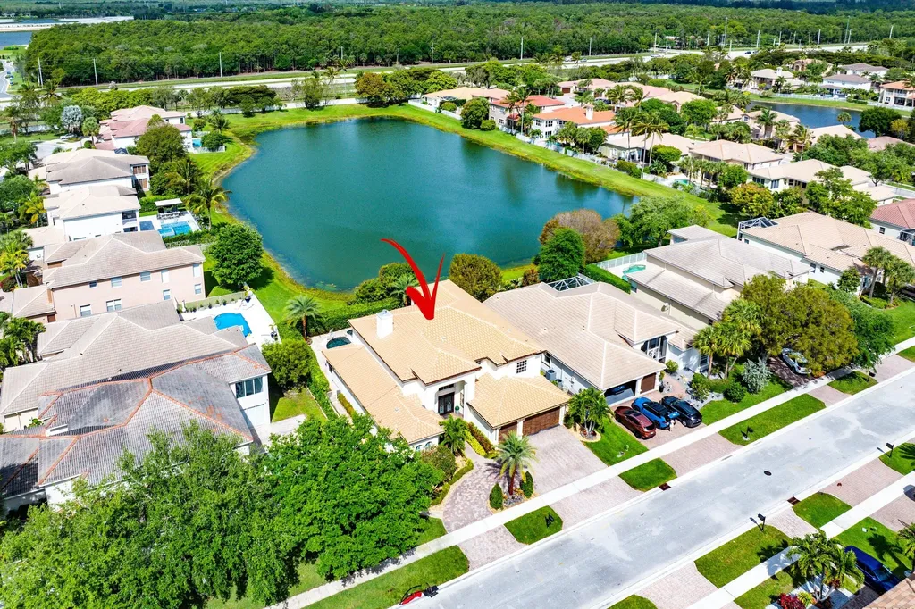 7256 Vía Abruzzi Wellington FL 33467
