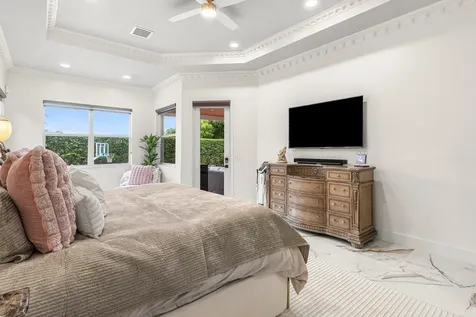 7256 Vía Abruzzi Wellington FL 33467