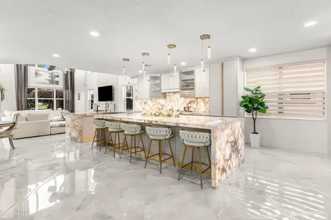7256 Vía Abruzzi Wellington FL 33467