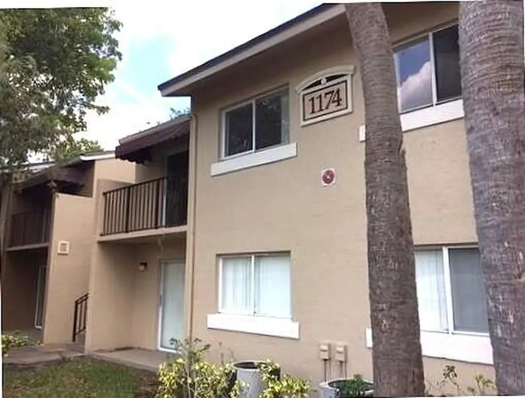 1174 Lake Terry Drive West Palm Beach FL 33411