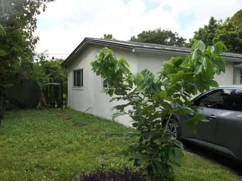 6210 NW 14th Place Sunrise FL 33313