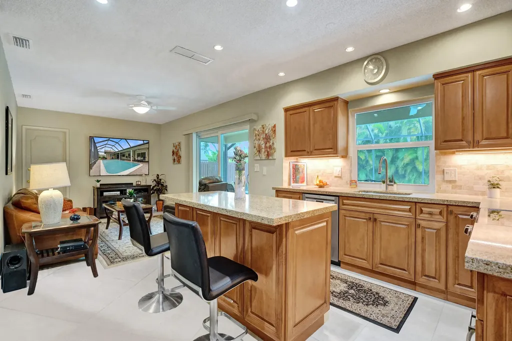 7241 NW 5th Court Plantation FL 33317