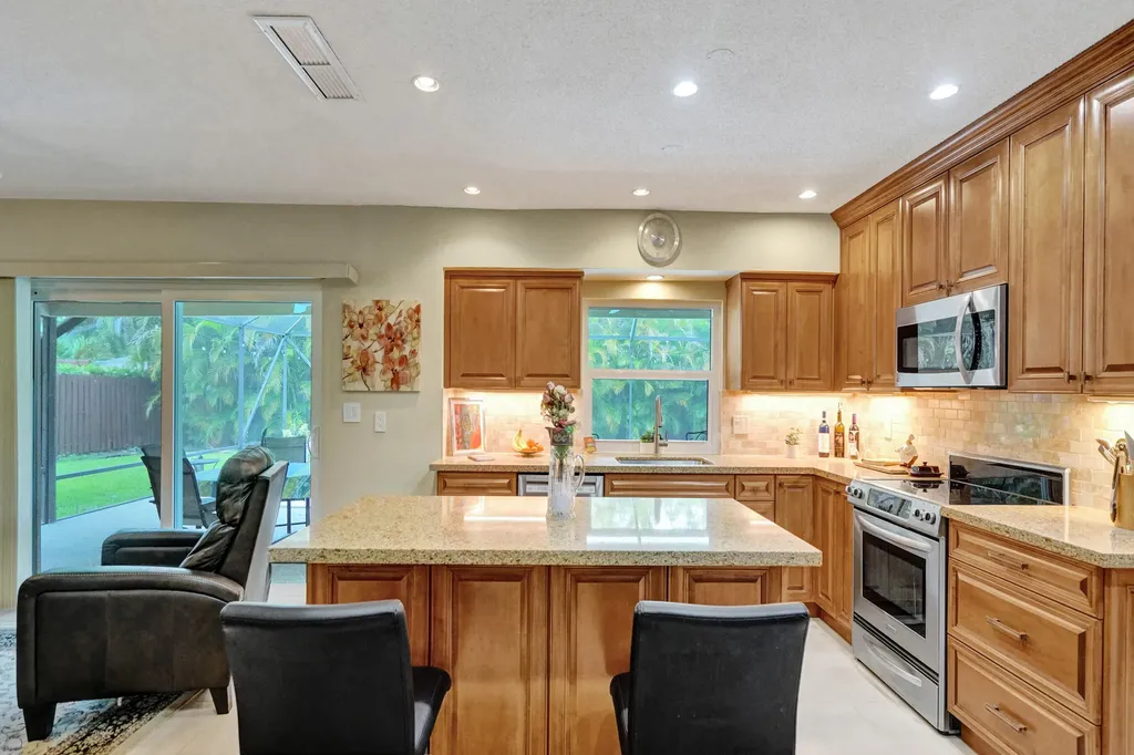 7241 NW 5th Court Plantation FL 33317