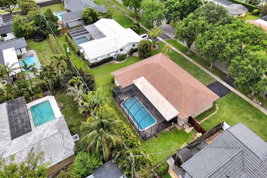 7241 NW 5th Court Plantation FL 33317