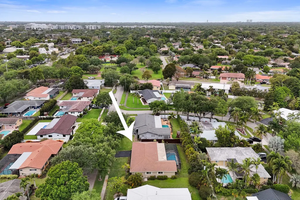 7241 NW 5th Court Plantation FL 33317
