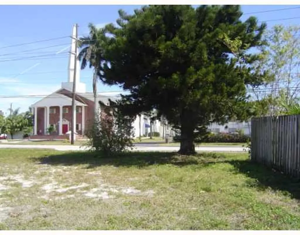 900 Guava Isle Fort Lauderdale FL 33315