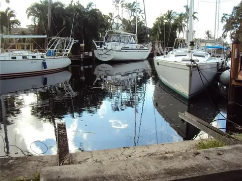 900 Guava Isle Fort Lauderdale FL 33315