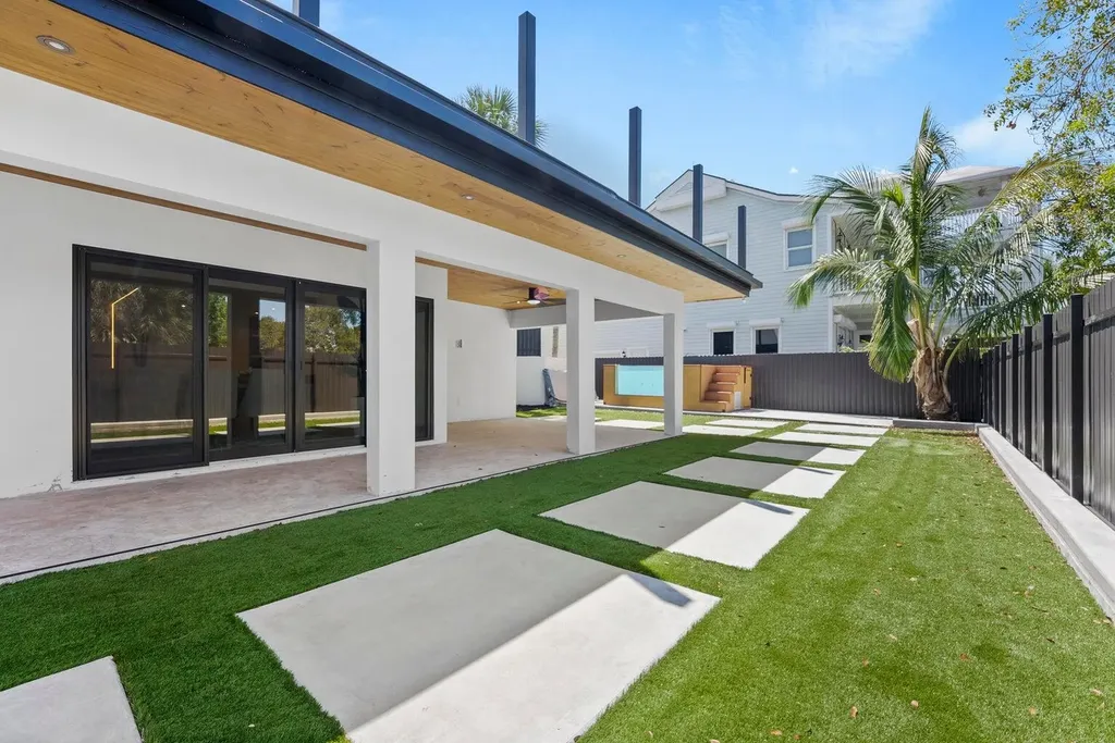1690 S Ocean Boulevard Delray Beach FL 33483