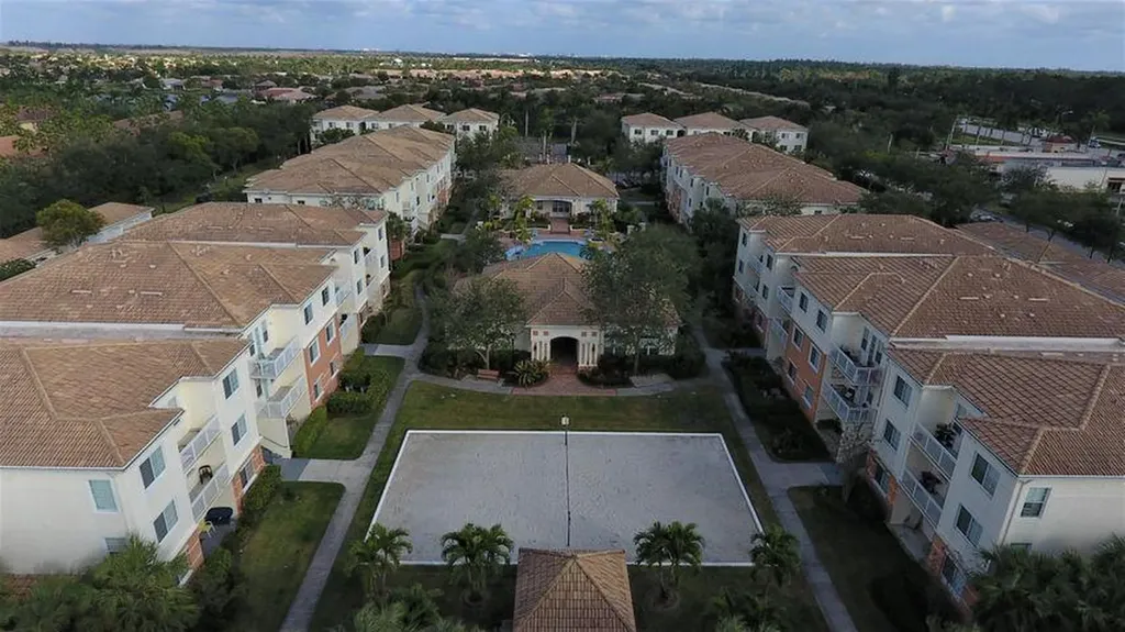 9857 Baywinds Boulevard Royal Palm Beach FL 33411