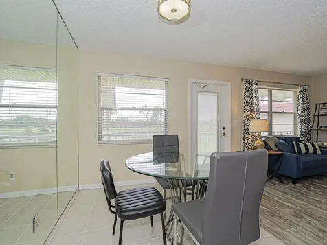 27 Pine Arbor Lane Vero Beach FL 32962