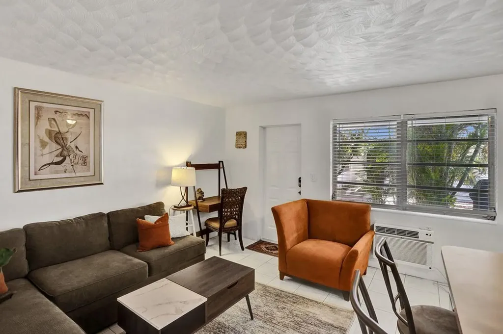 820 NE 16th Avenue Fort Lauderdale FL 33304