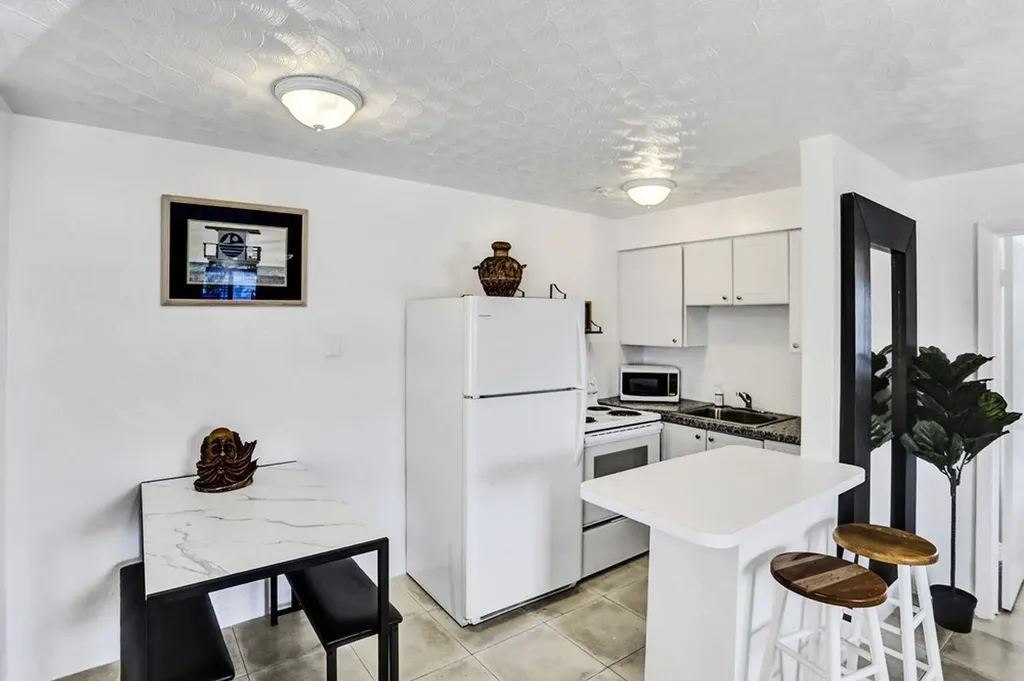 820 NE 16th Avenue Fort Lauderdale FL 33304