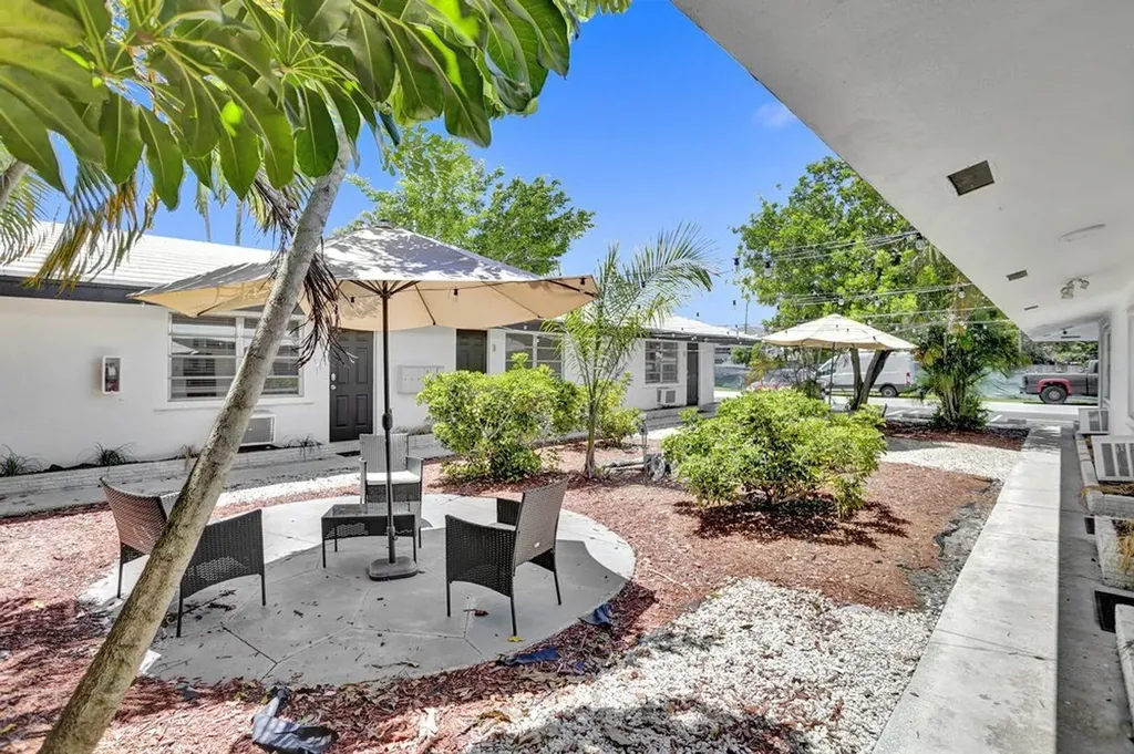820 NE 16th Avenue Fort Lauderdale FL 33304