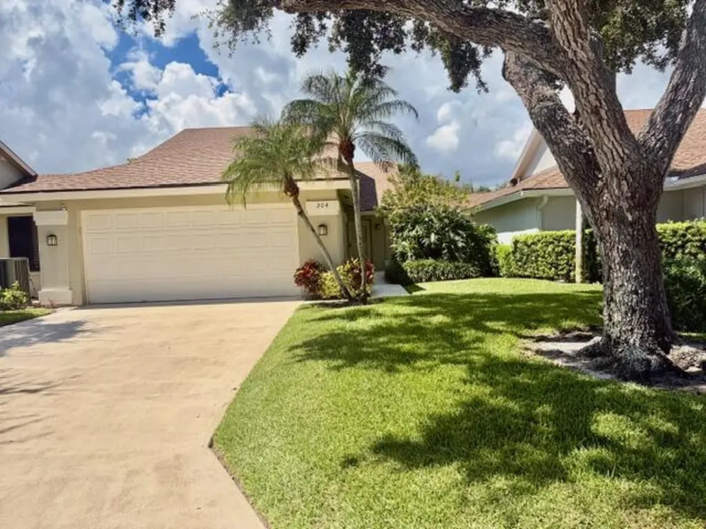 204 Cape Pointe Circle Jupiter FL 33477