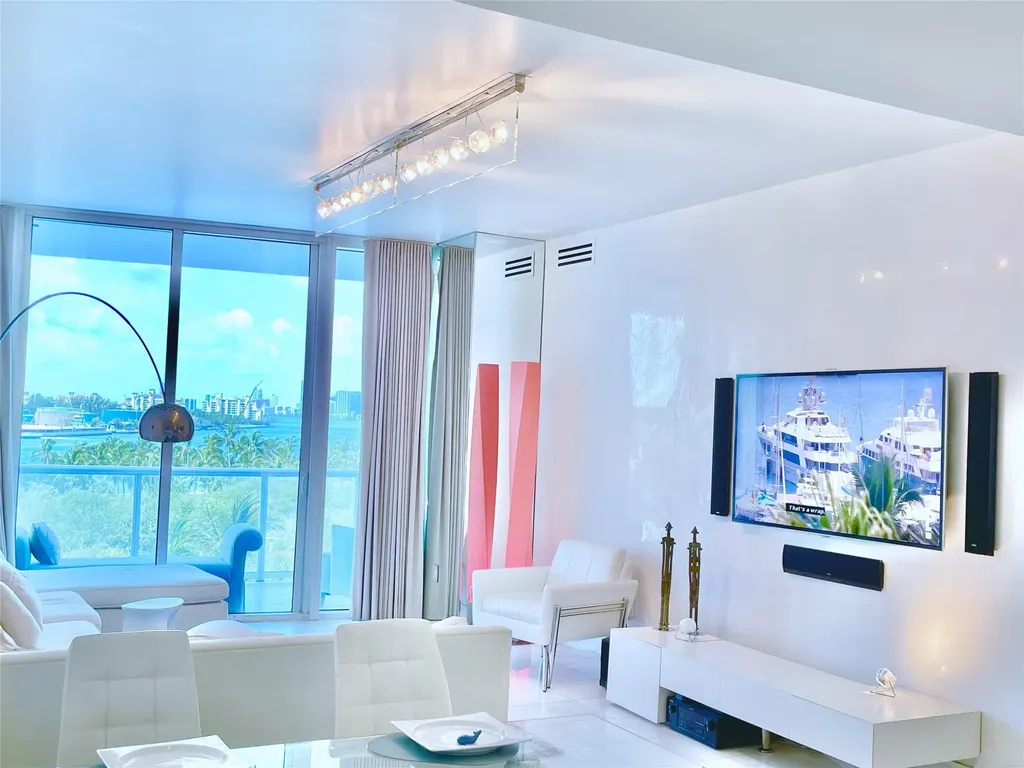 100 S Pointe Drive Miami Beach FL 33139