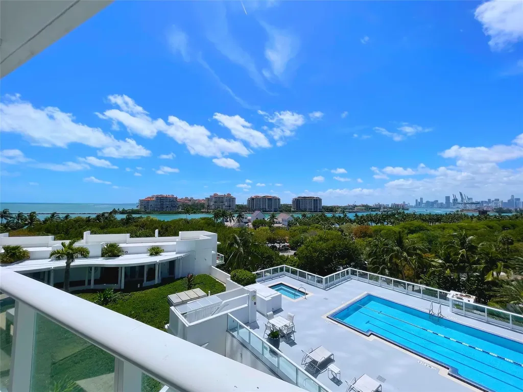 100 S Pointe Drive Miami Beach FL 33139