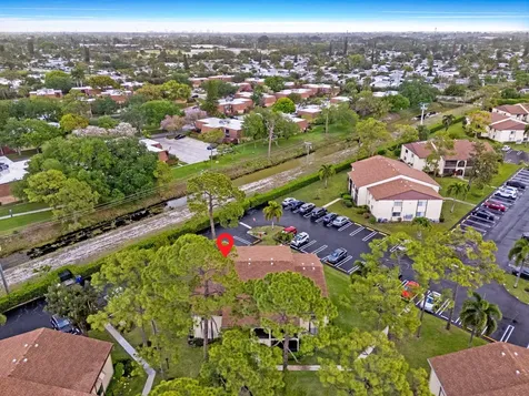 322 Knotty Pine Circle Greenacres FL 33463