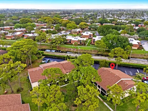322 Knotty Pine Circle Greenacres FL 33463