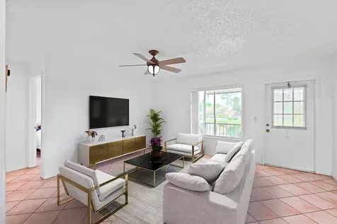 322 Knotty Pine Circle Greenacres FL 33463