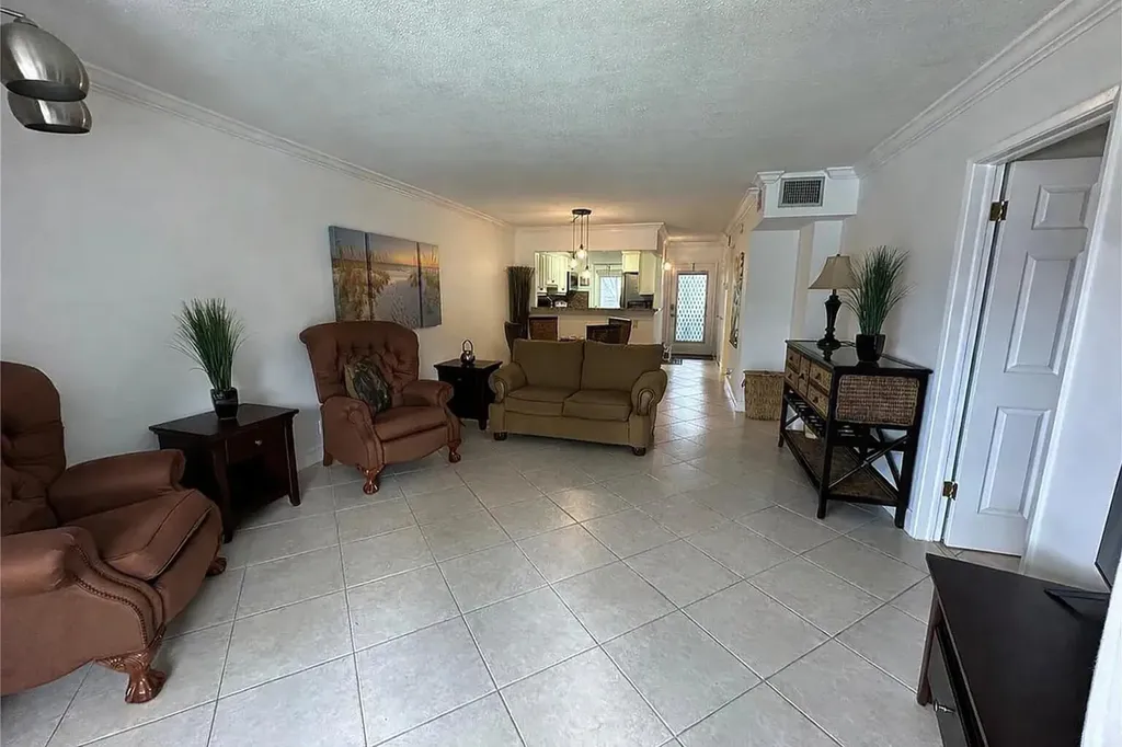400 SE 10th Street Deerfield Beach FL 33441