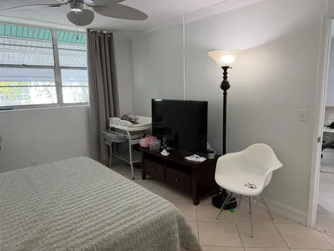 400 SE 10th Street Deerfield Beach FL 33441
