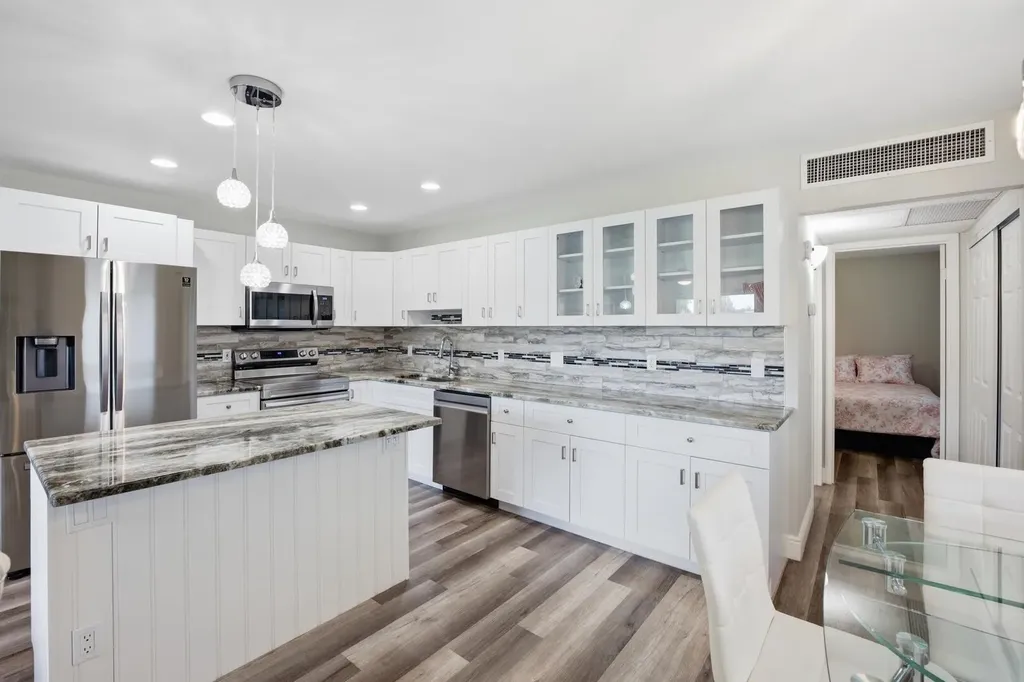 135 Waterford Way Delray Beach FL 33446