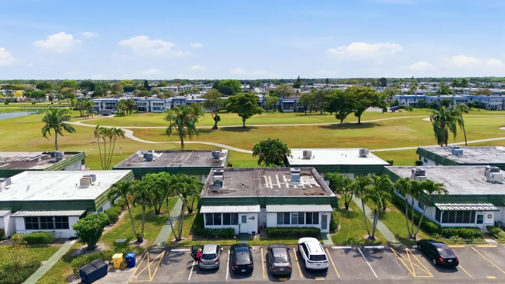 135 Waterford Way Delray Beach FL 33446