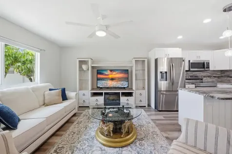 135 Waterford Way Delray Beach FL 33446