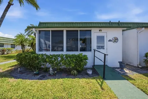 135 Waterford Way Delray Beach FL 33446