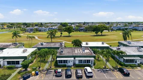 135 Waterford Way Delray Beach FL 33446