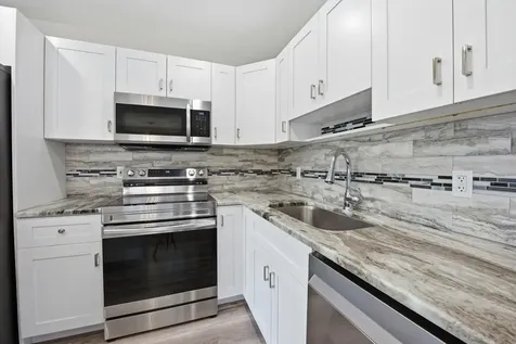 135 Waterford Way Delray Beach FL 33446