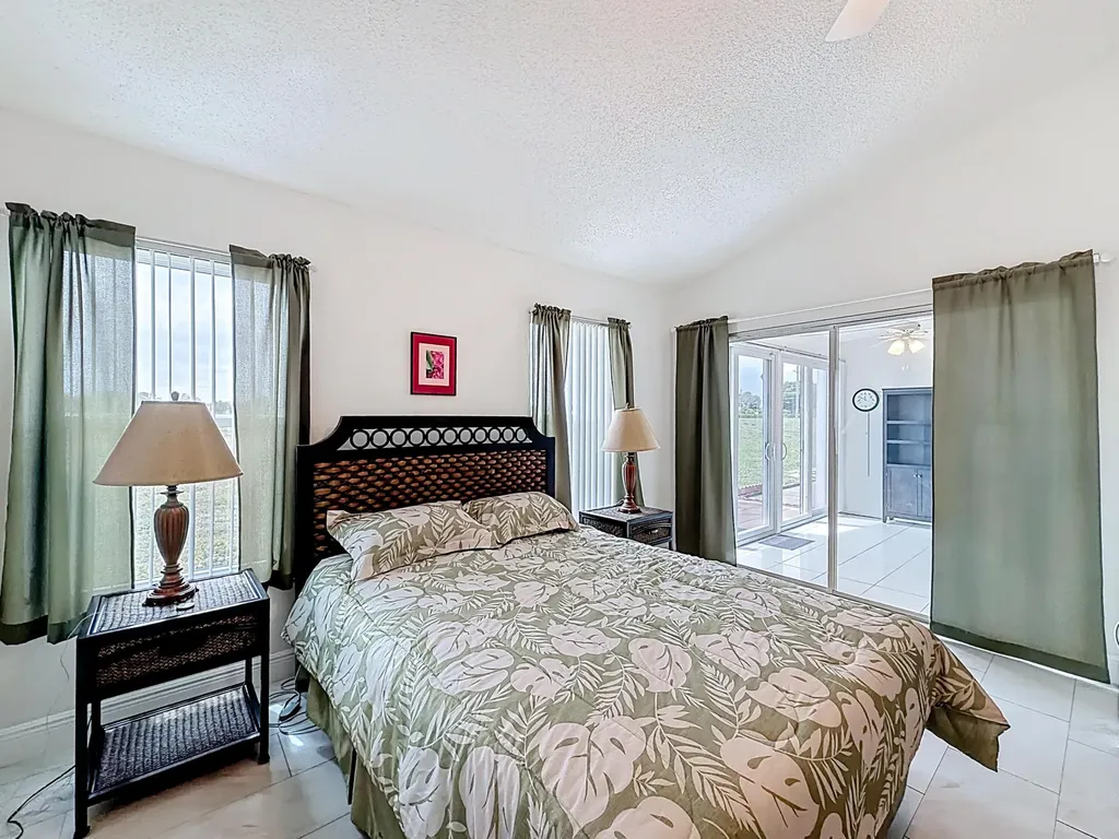 10954 Lakemore Lane Boca Raton FL 33498