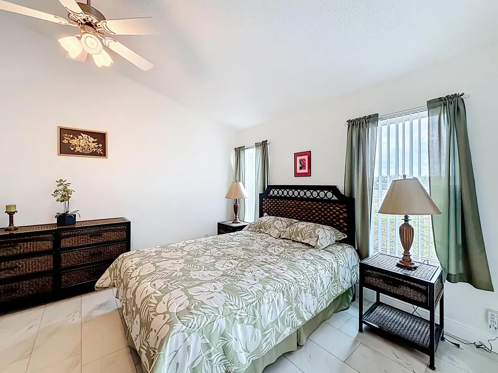 10954 Lakemore Lane Boca Raton FL 33498