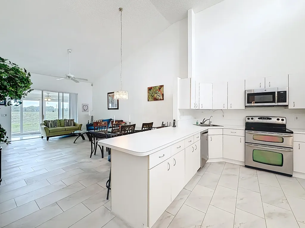 10954 Lakemore Lane Boca Raton FL 33498