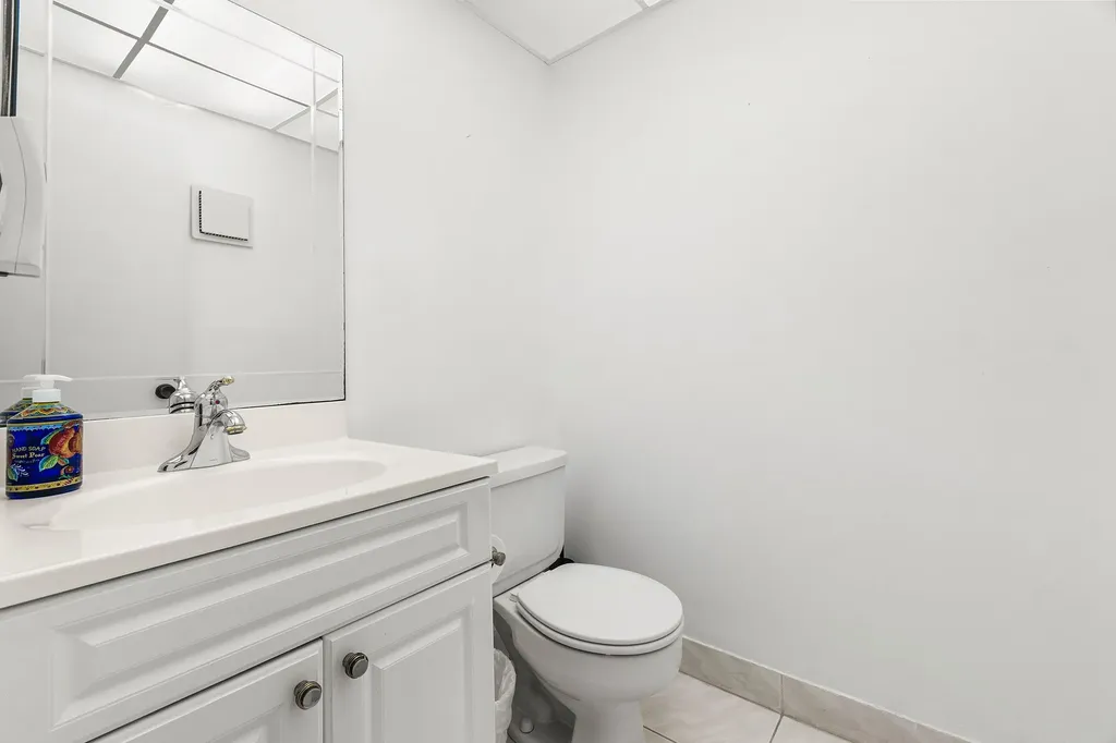 154 Piedmont D Delray Beach FL 33484
