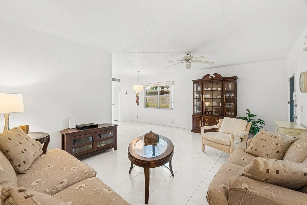 154 Piedmont D Delray Beach FL 33484
