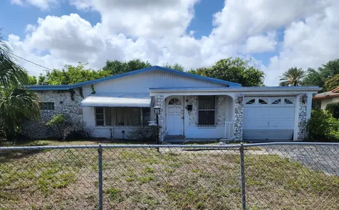 1861 NW 7th Terrace W Pompano Beach FL 33060