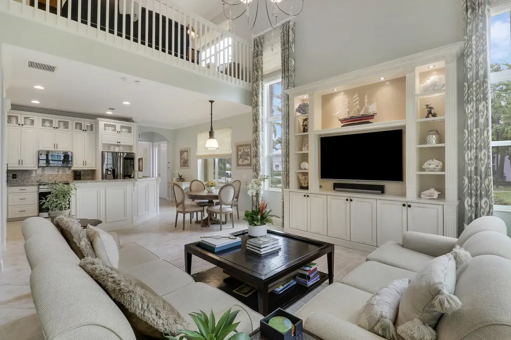 4044 Kingston Lane Palm Beach Gardens FL 33418