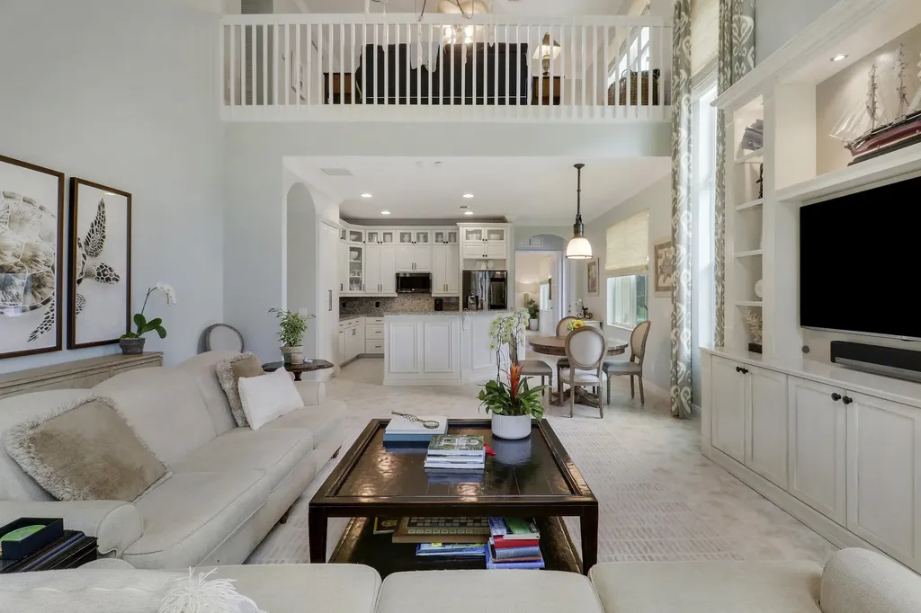4044 Kingston Lane Palm Beach Gardens FL 33418