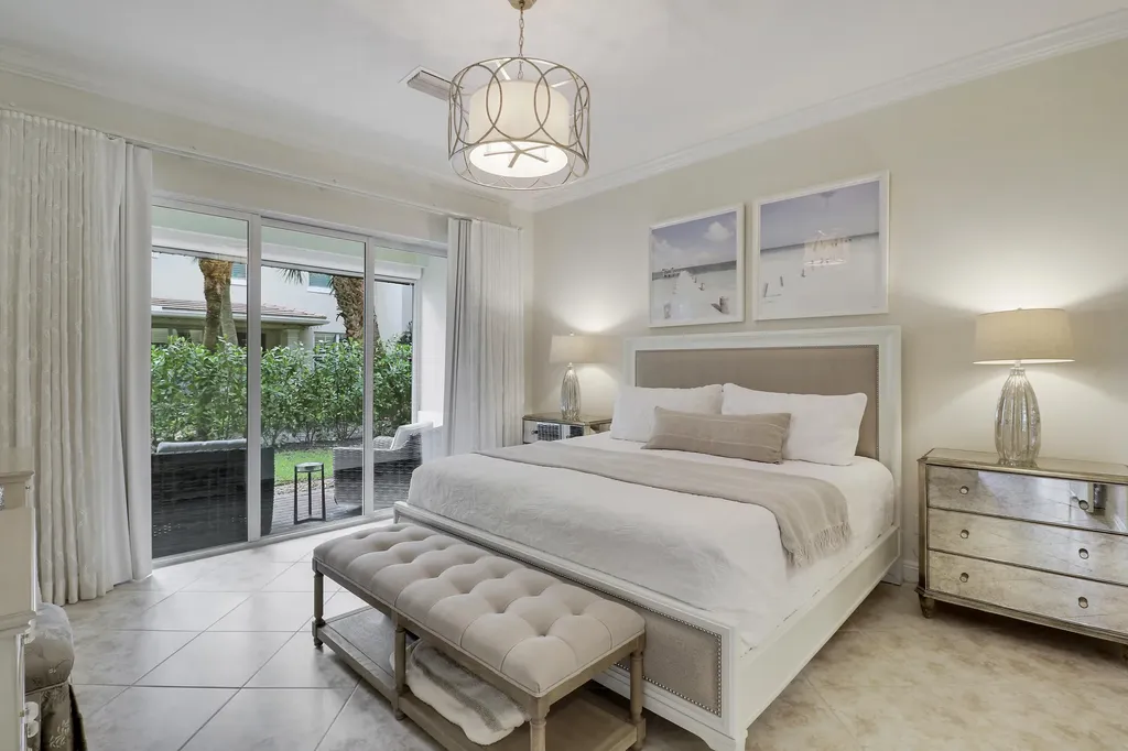 4044 Kingston Lane Palm Beach Gardens FL 33418