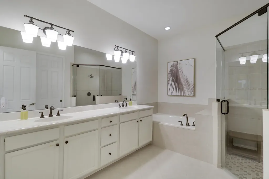 4044 Kingston Lane Palm Beach Gardens FL 33418