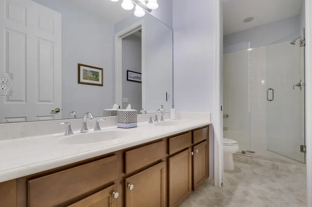 4044 Kingston Lane Palm Beach Gardens FL 33418
