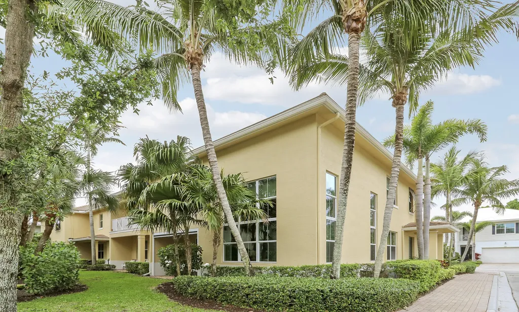 4044 Kingston Lane Palm Beach Gardens FL 33418